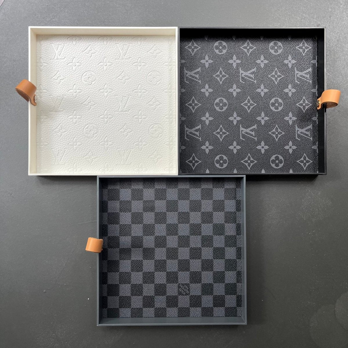 White/Black/Grey LV Square Tray - mingfabricstore