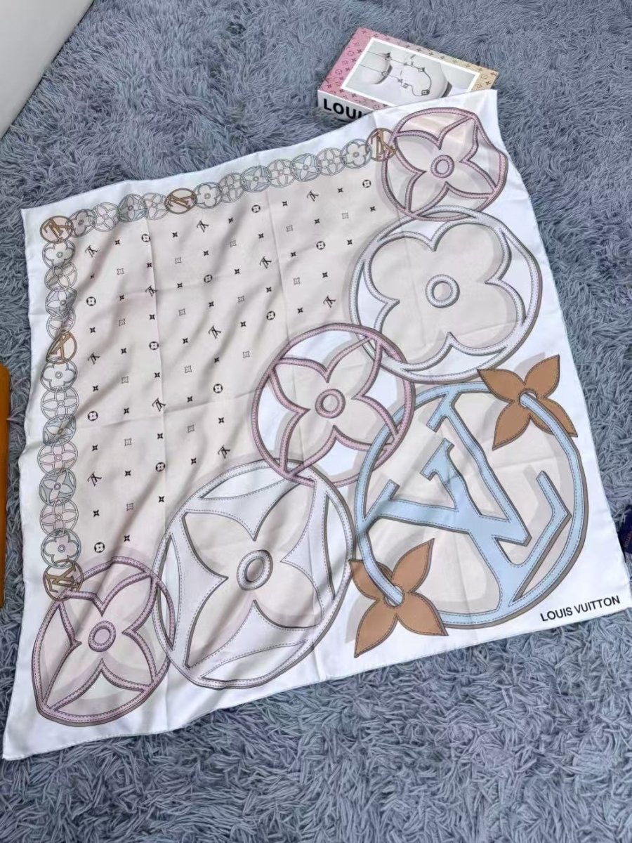 10 Styles of LV Silk Scarves (90×90cm) - mingfabricstore