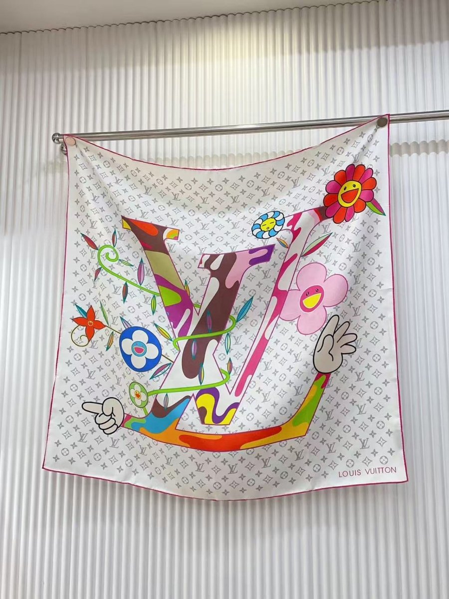 10 Styles of LV Silk Scarves (90×90cm) - mingfabricstore