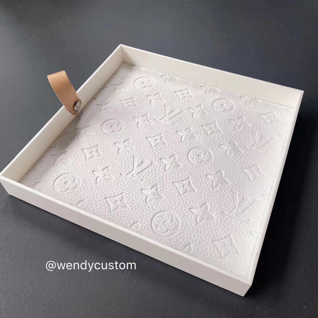 White/Black/Grey LV Square Tray