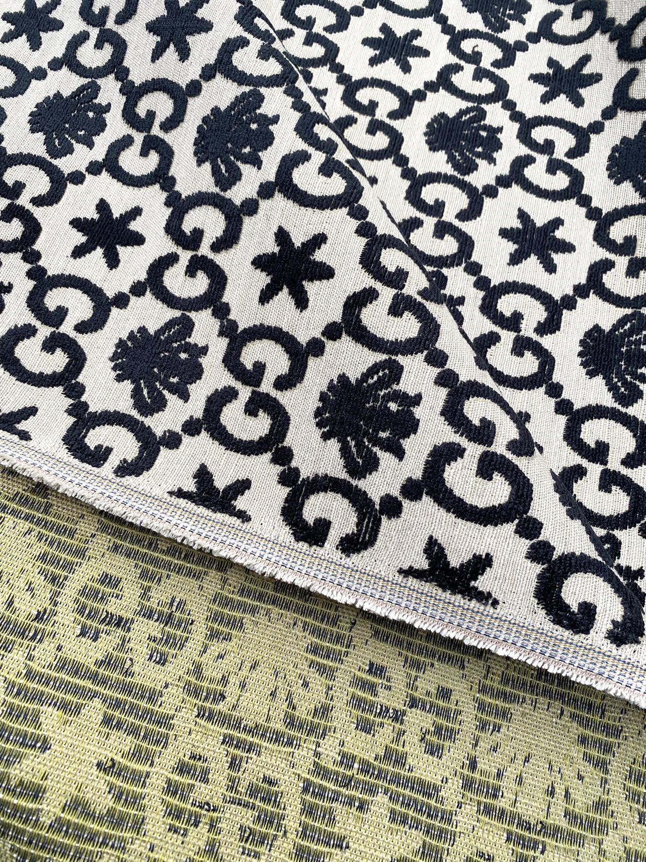 Jacquard Woven Gucci Sofa Upholstery Sewing Furniture Custom Fabric for Home Deco Cushion