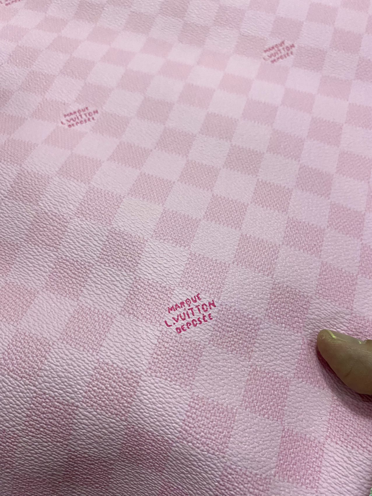 Pink Louis Vuitton Damier Leather Bag Material for Upholstery Sneakers