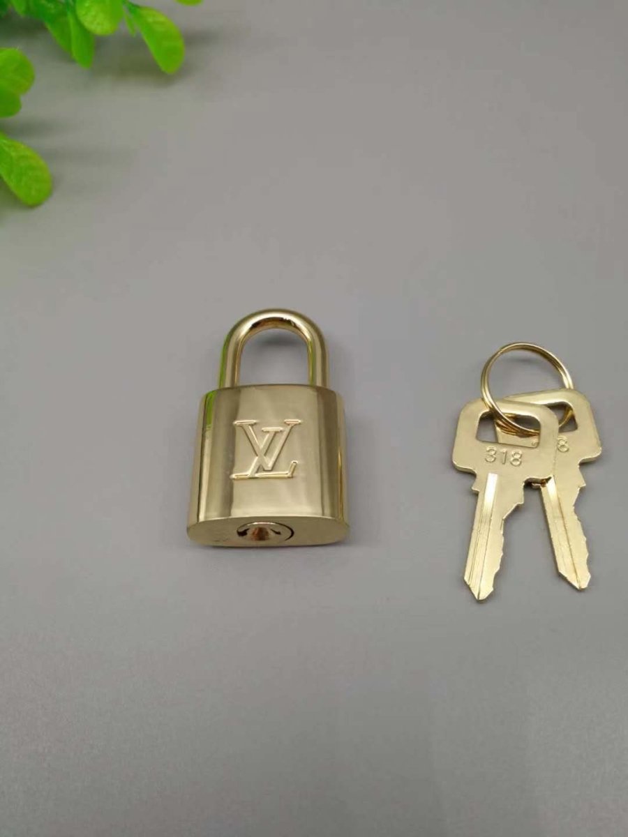 LV Gold Lock&Key Accessory - mingfabricstore