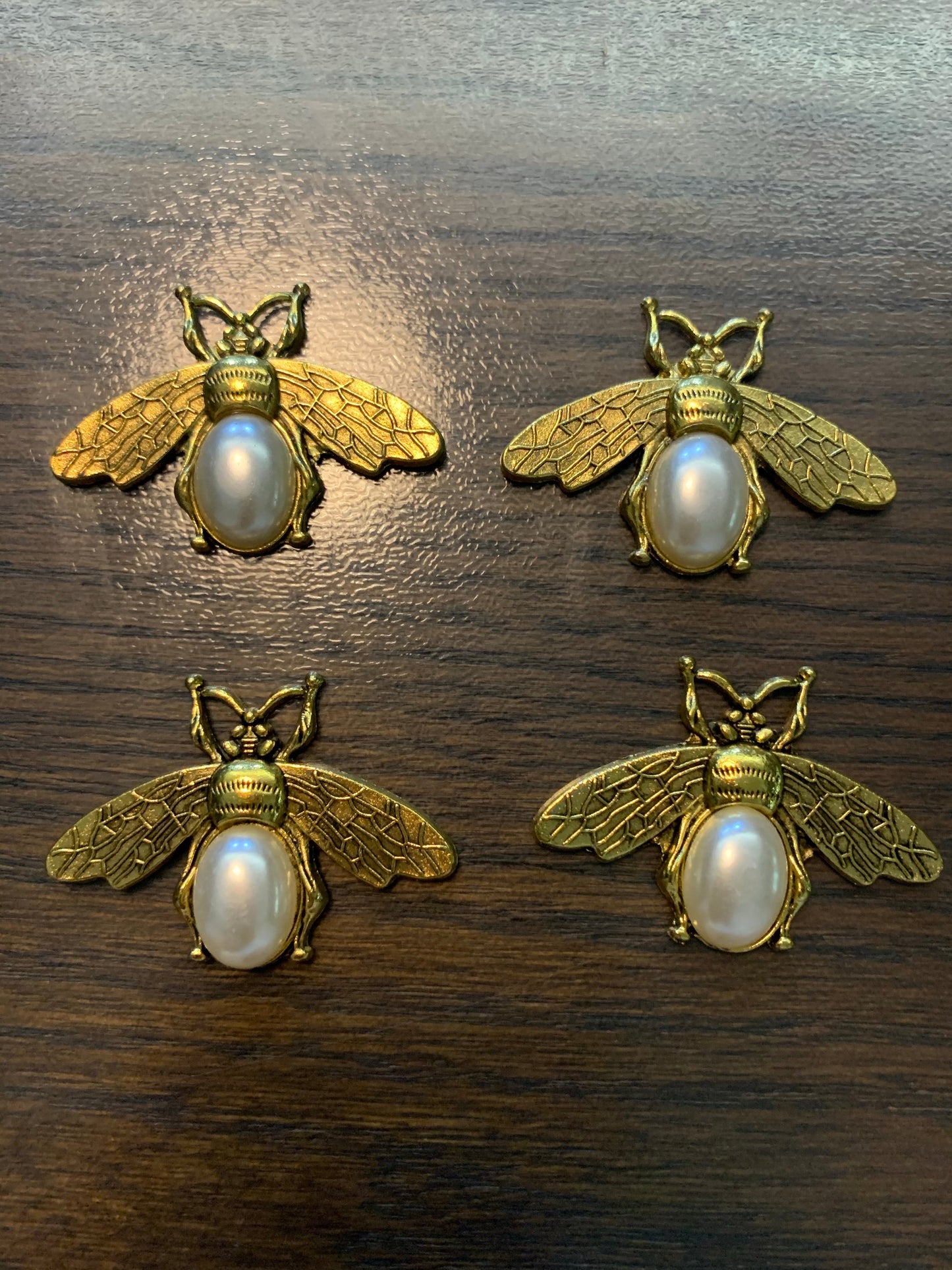 Bee Accessory